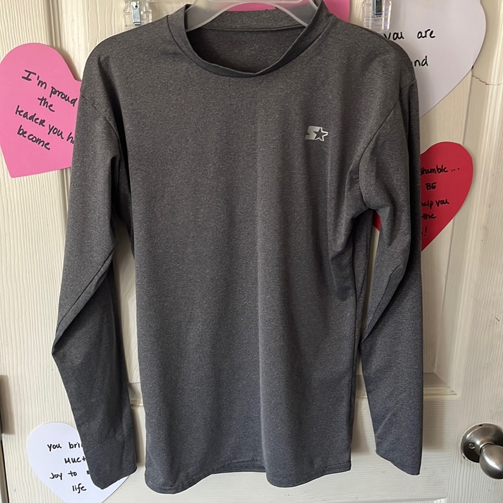 Youth LS gray Starter dri star shirt. Size medium